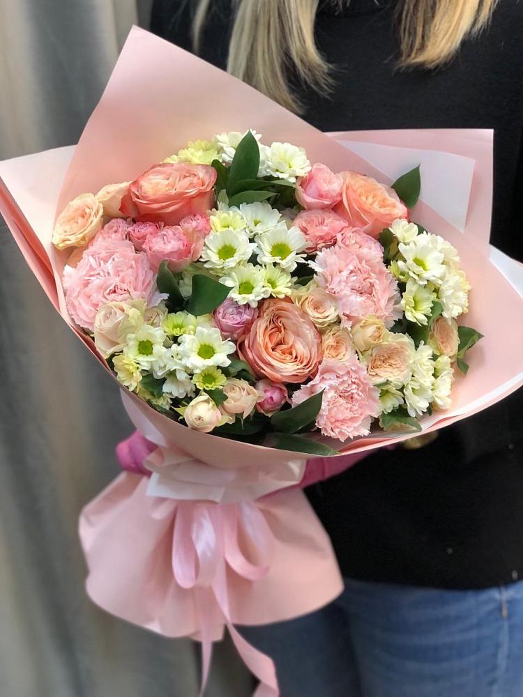 Букет цветов из: Гвоздики, Розы и Хризантемы в Здвинске