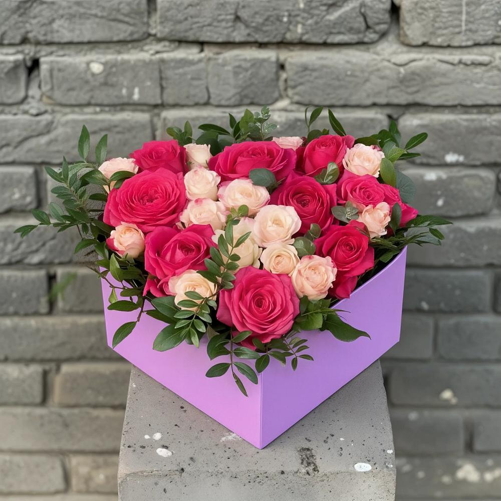 Цветочная композиция из Розы в коробке в Здвинске