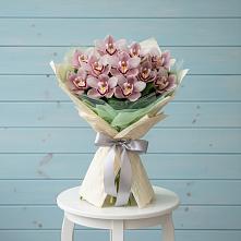 Букет цветов из:  Орхидеи и Розы в Здвинске