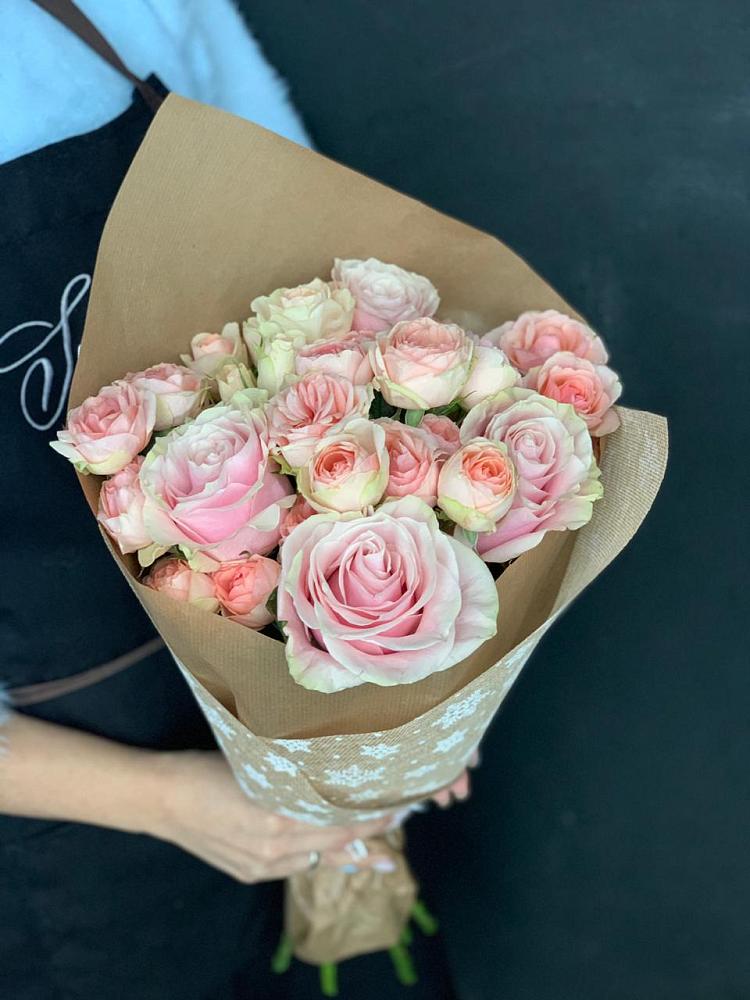 Букет цветов из: Хризантемы и Розы в Здвинске