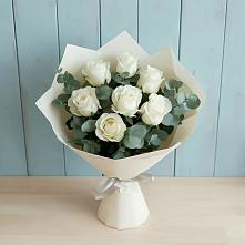 Букет Белые розы в Эвкалипте в Здвинске