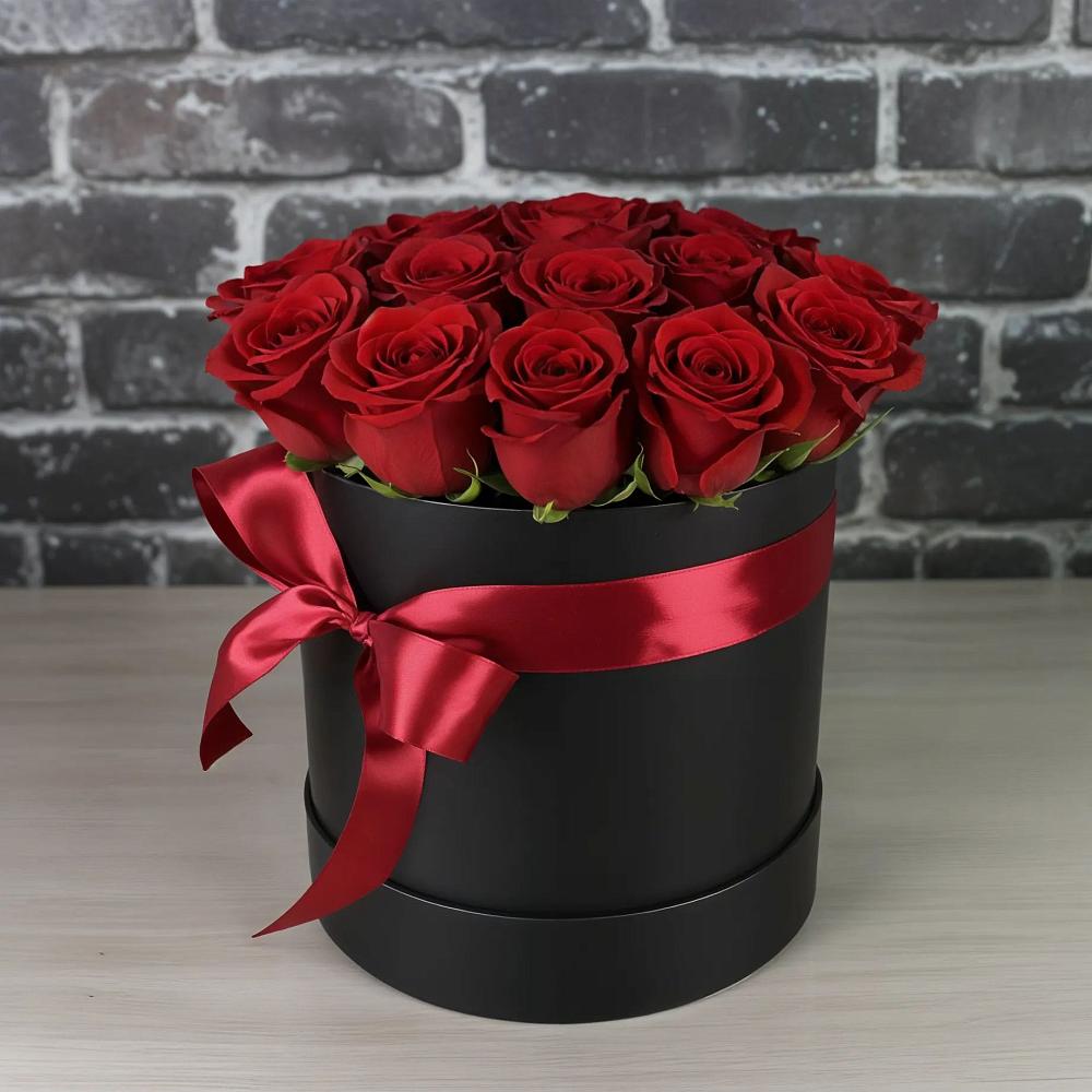 Цветочная композиция из Розы в шляпной коробке в Здвинске